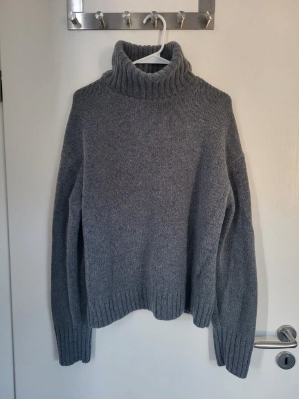 ARKET Women’s Cashmere Wool Ribbed Turtleneck Sweater Gray Size S